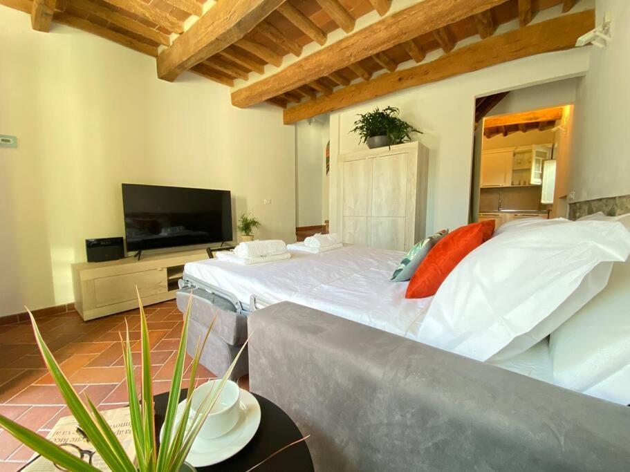 Viaggiare Smart Wi-Fi, Tv Hd, Spazio Di Lavoro, Parcheggio Gratuito Nella Struttura, Capannori Exterior foto